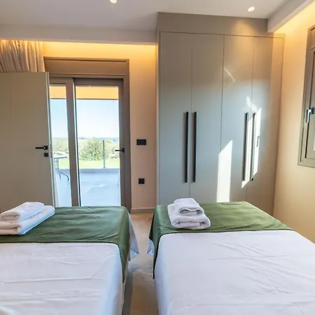 Naturalia Orange Luxury - Private Pool - Sleeps 8 Analipsi (Crete)